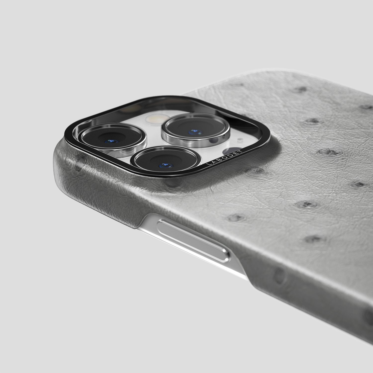 Silver iPhone 15 Pro Classic Case Ostrich with Black Metal -5 | Silver-Black