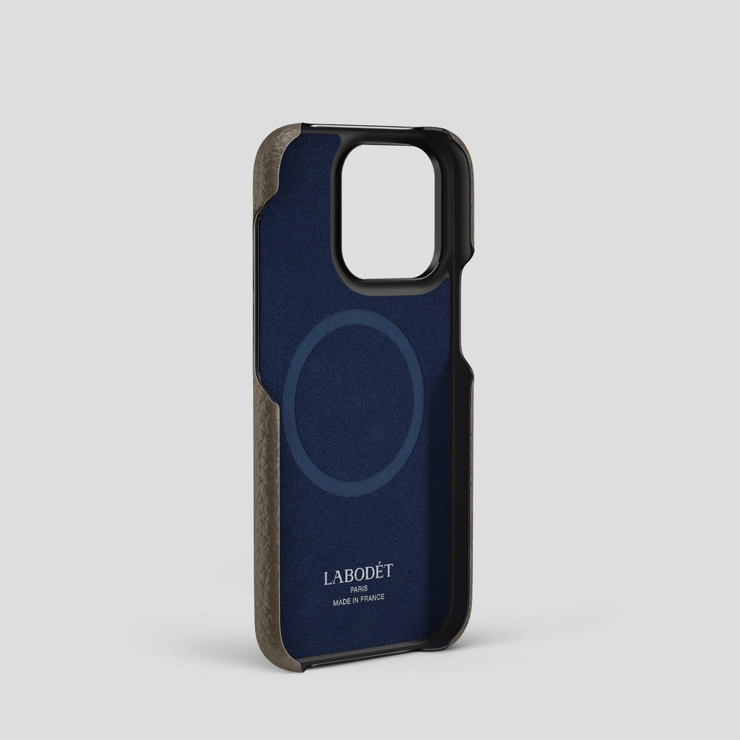 Taupe iPhone 15 Pro Card Case Calf with Black Metal -4 | Taupe-Black