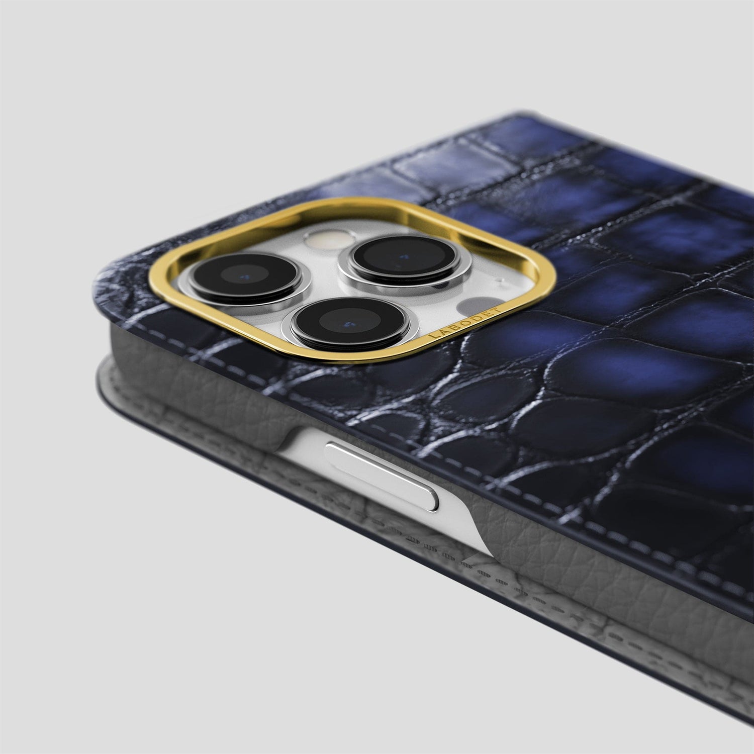 Havana-Blue iPhone 15 Pro Folio Magsafe Case Patina Alligator with Gold Metal -5 | Havana-Blue-Gold