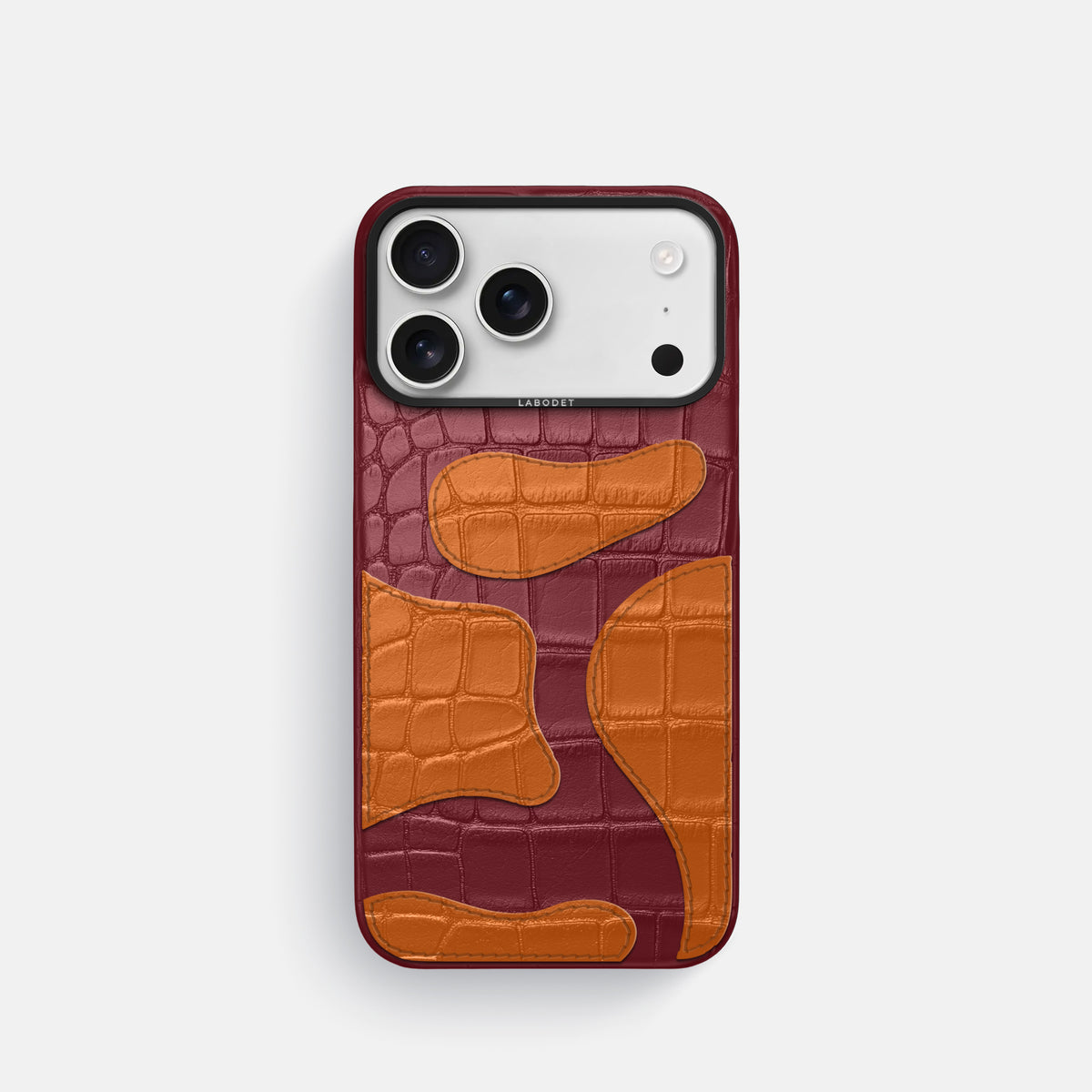Burgundy iPhone 17 Pro Camouflage Case In Alligator with Black Metal -1 | Burgundy-Black