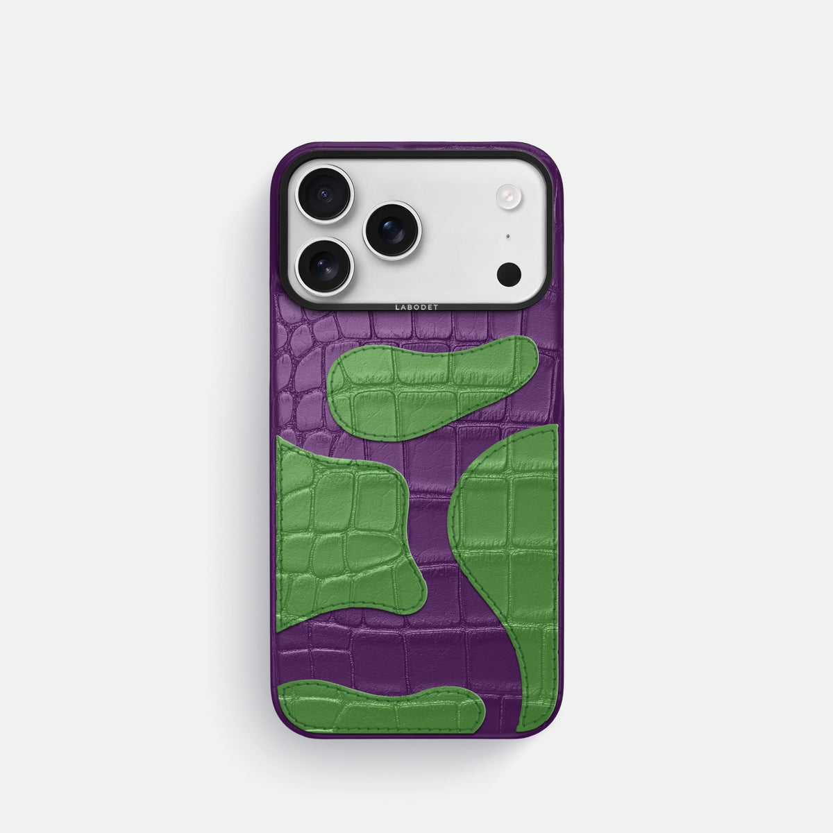 Camouflage Case For iPhone 18 Pro In Alligator -1 | Purple-Black