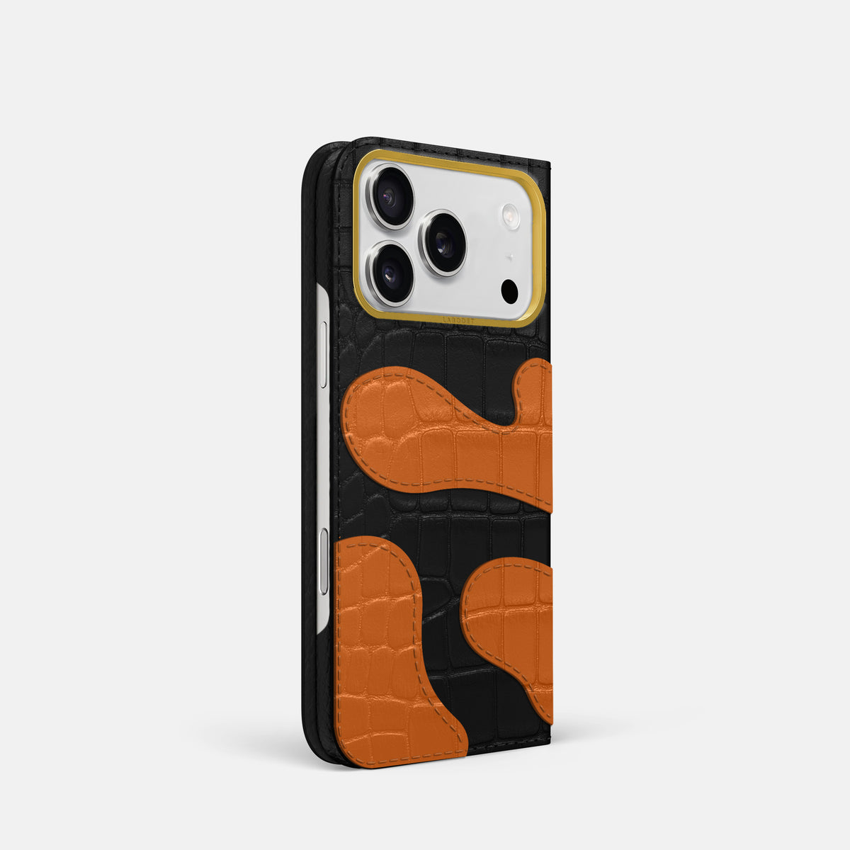 Camouflage Folio For iPhone 17 Pro In Alligator -1 | Black-Gold