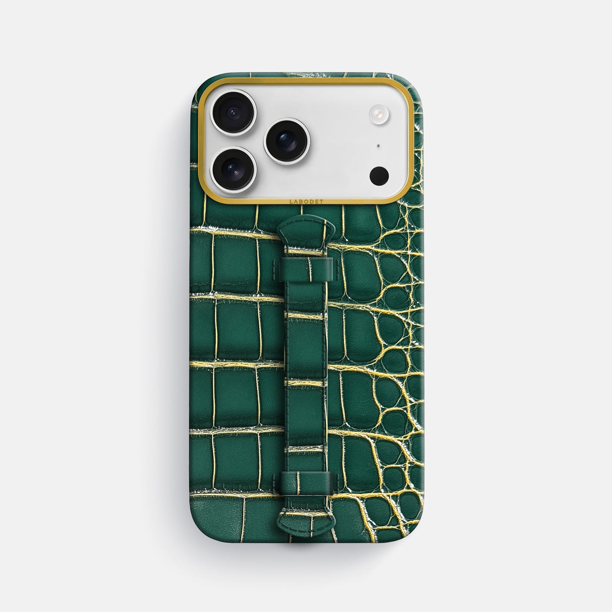 Center Handle For iPhone 17 Pro Max In Patina Alligator -1 | Cambridge-Gold