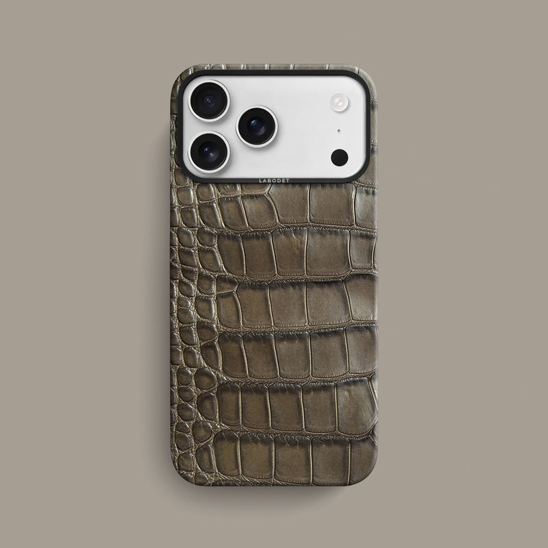 Kaki-Brown iPhone 17 Pro Max Classic Case 1/1 Alligator with Black Metal-1 | Kaki-Brown-Black