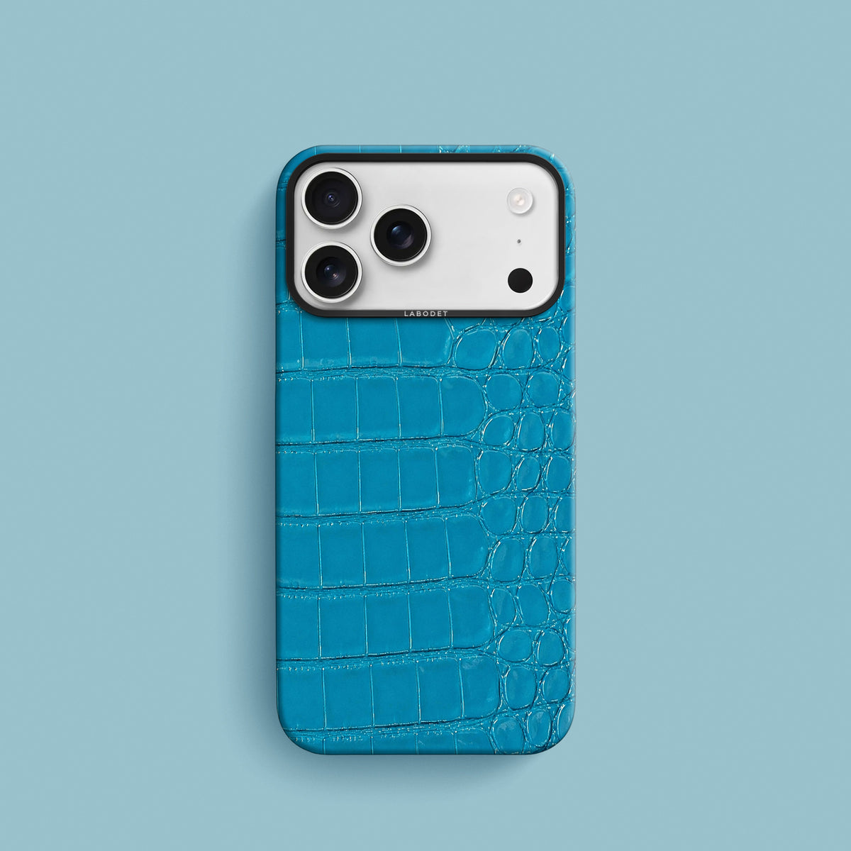 Turquoise-Lagoon iPhone 18 Pro Classic Case 1/1 Alligator with Black Metal-1 | Turquoise-Lagoon-Black