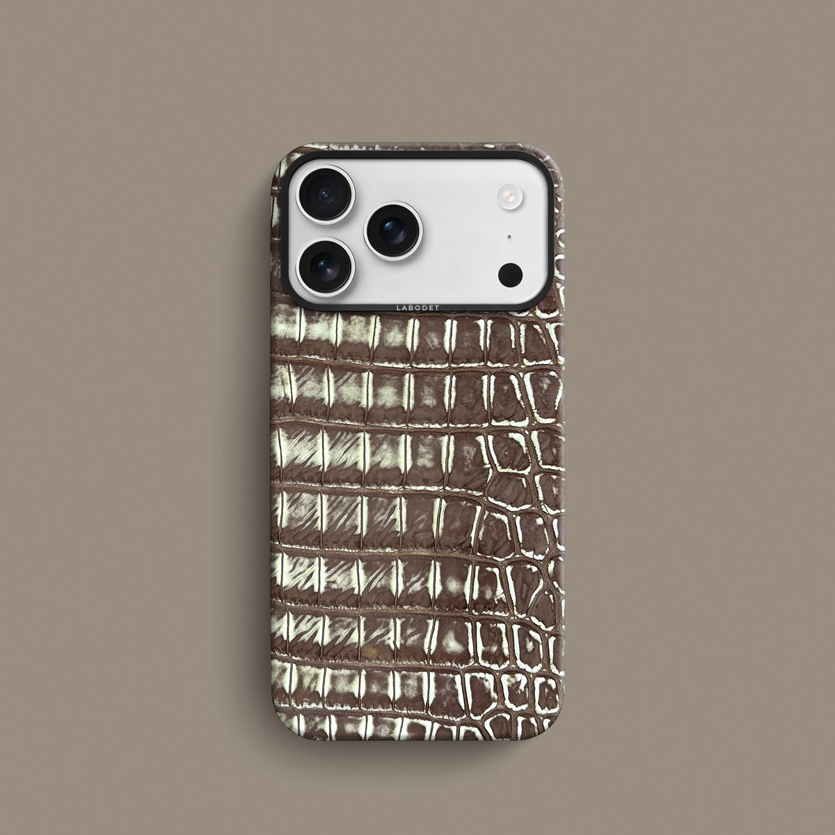 Ivory-Chocolate iPhone 18 Pro Classic Case 1/1 Alligator with Black Metal-1 | Ivory-Chocolate-Black