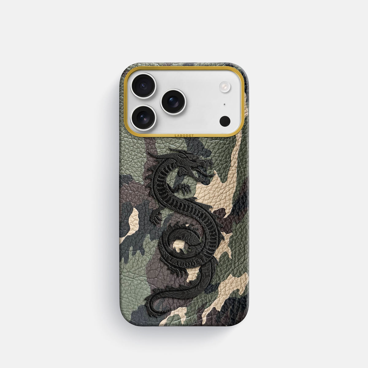 Classic Case With Carbon Dragon For iPhone 17 Pro In Calf -1 | Camouflage-Gold