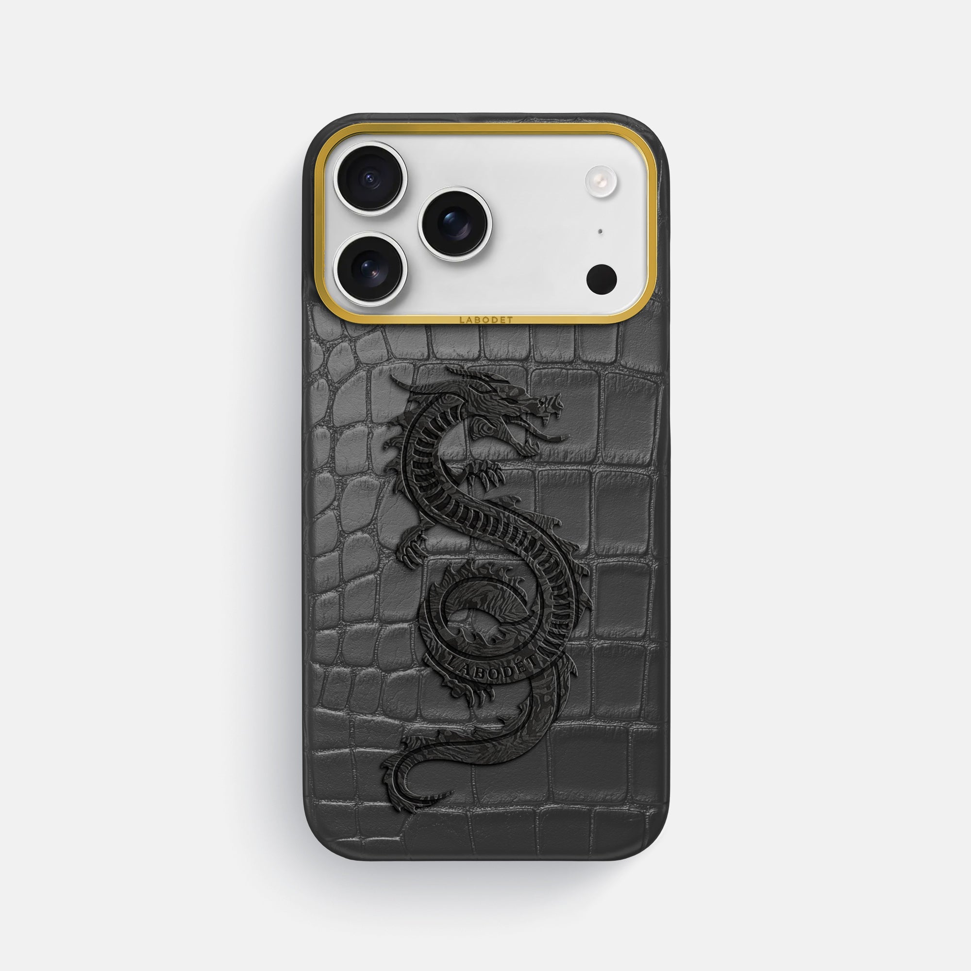 Classic Case With Carbon Dragon For iPhone 17 Pro Max In Alligator