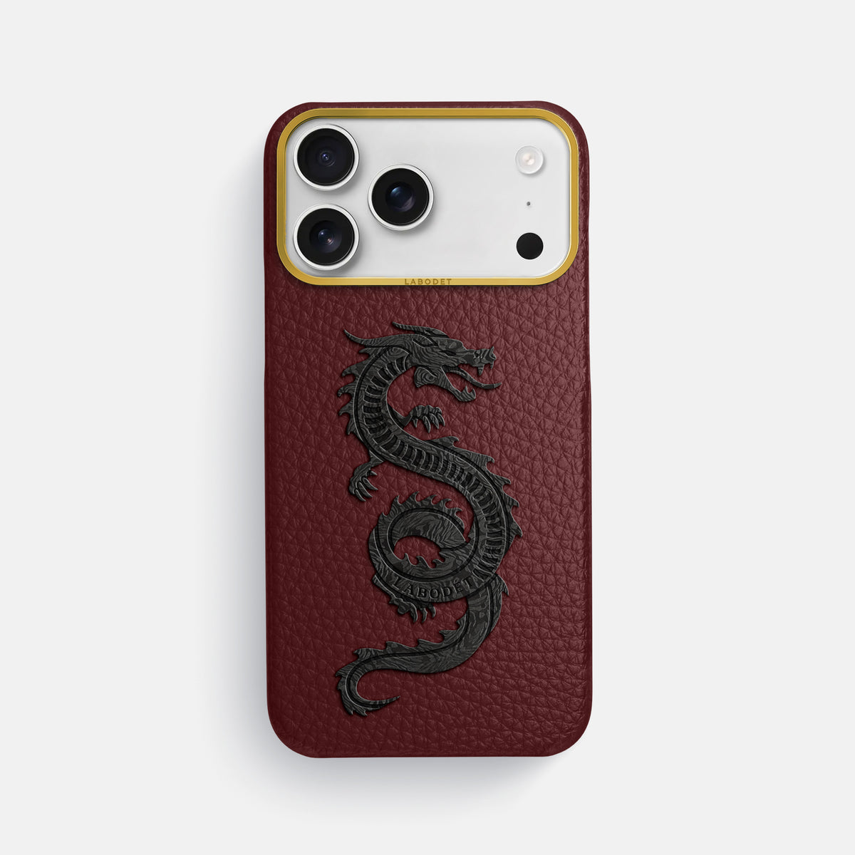 Classic Case With Carbon Dragon For iPhone 17 Pro Max In Calf -1 | Bordeaux-Gold