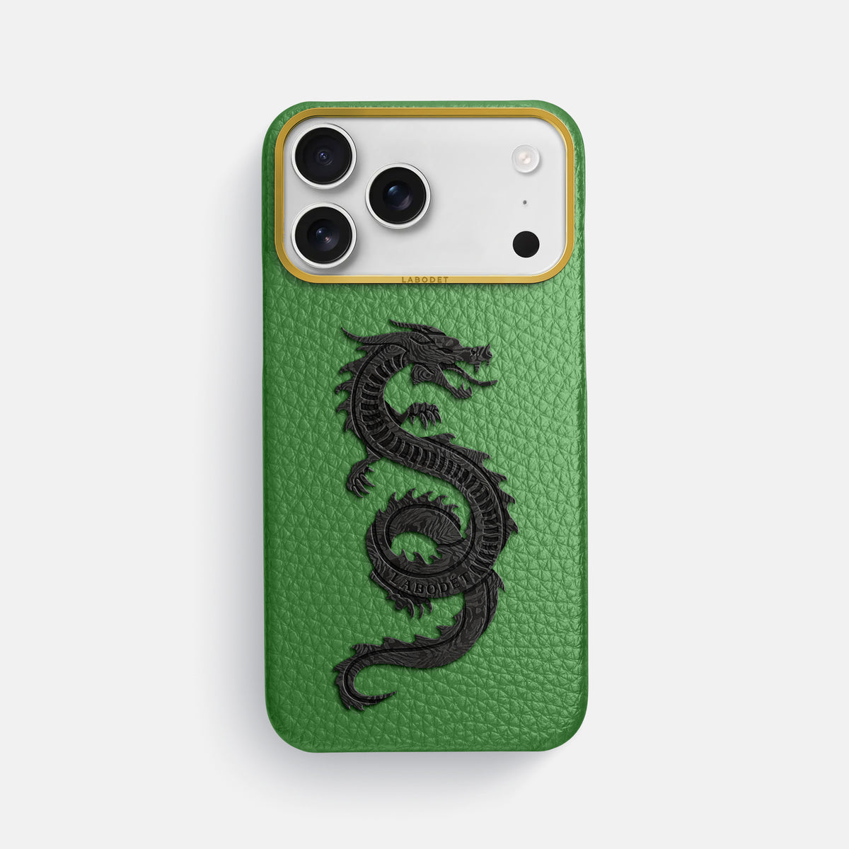 Classic Case With Carbon Dragon For iPhone 17 Pro Max In Calf -1 | Herb-Gold