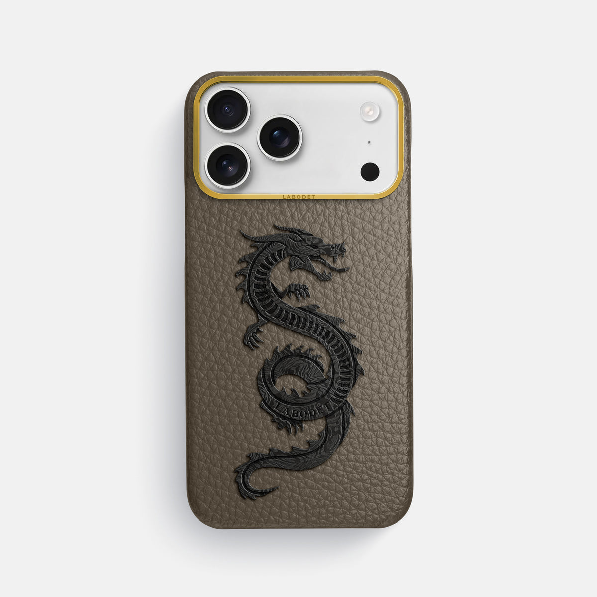 Classic Case With Carbon Dragon For iPhone 17 Pro Max In Calf -1 | Taupe-Gold