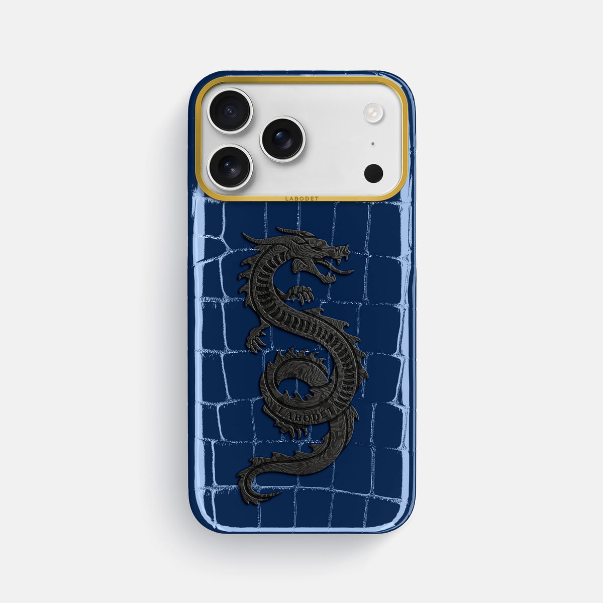 Classic Case With Carbon Dragon For iPhone 17 Pro Max In Shiny Alligator -1 | Mediterranean-Gold