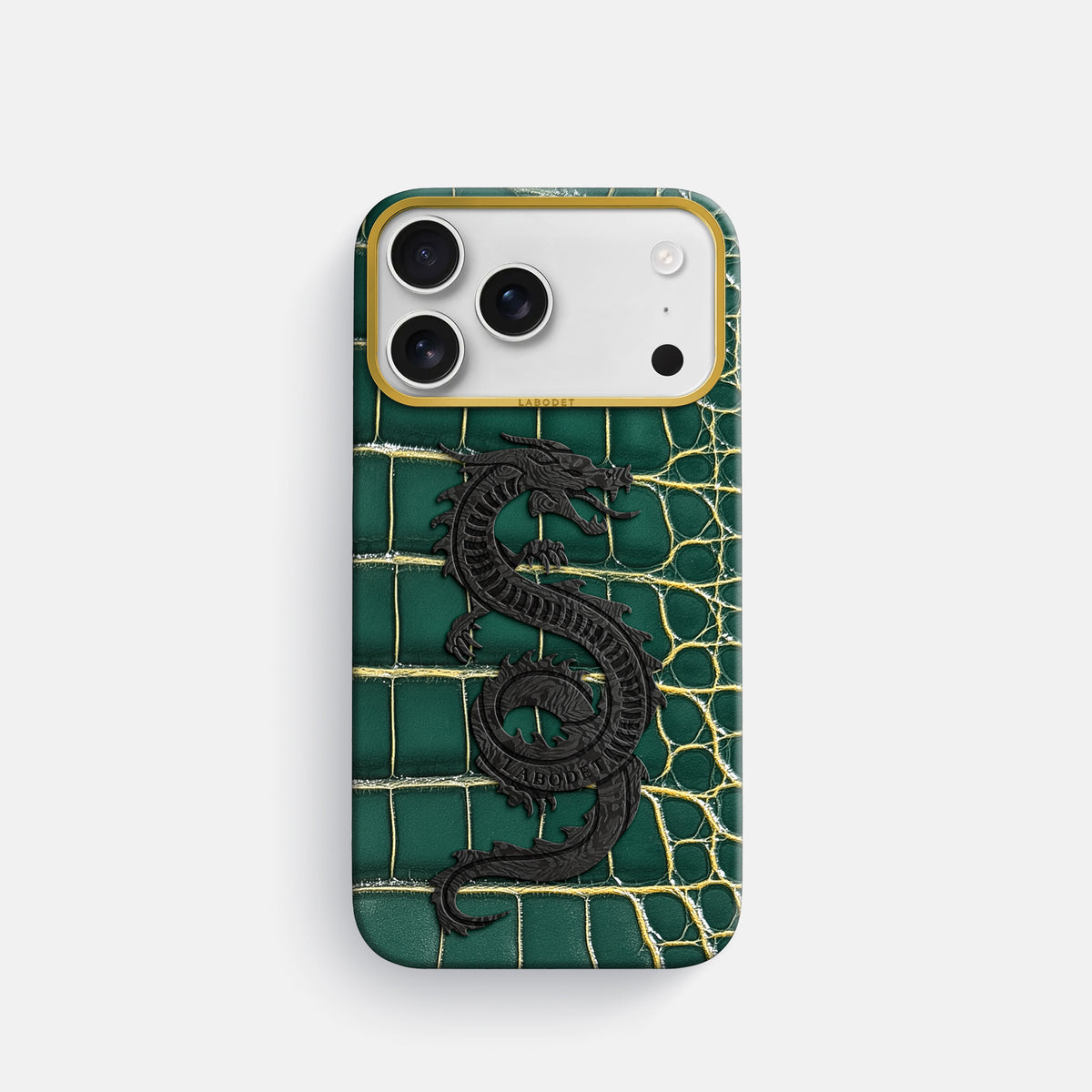 Classic Case With Carbon Dragon For iPhone 17 Pro In Patina Alligator -1 | Cambridge-Gold