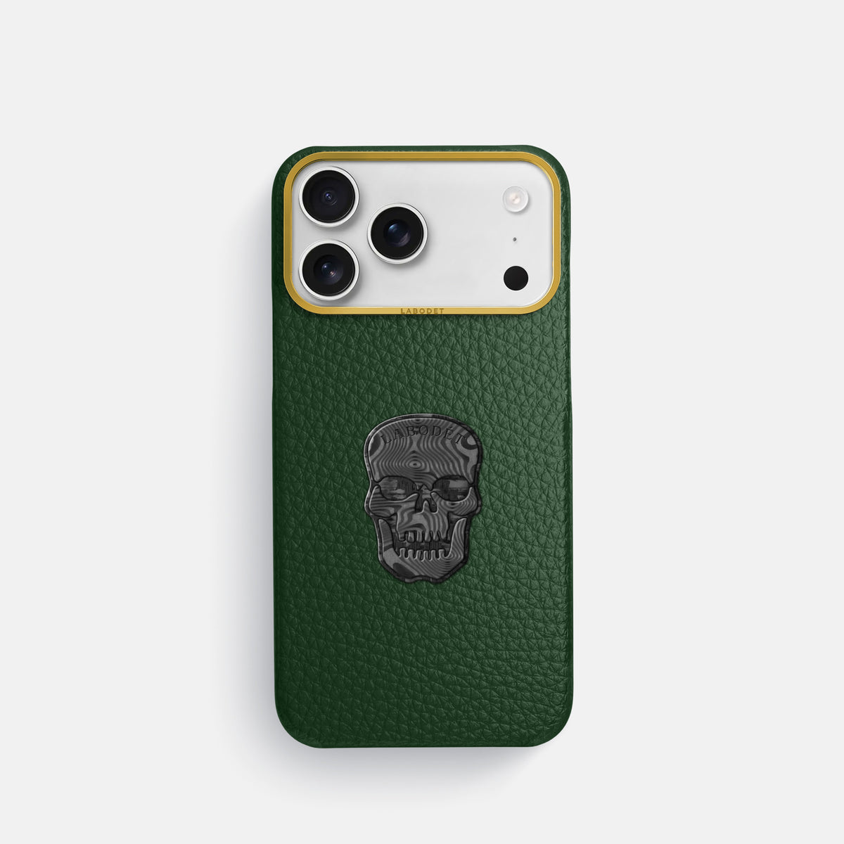 Classic Case With Carbon Skull For iPhone 17 Pro In Calf -1 | Dark-Green-Gold