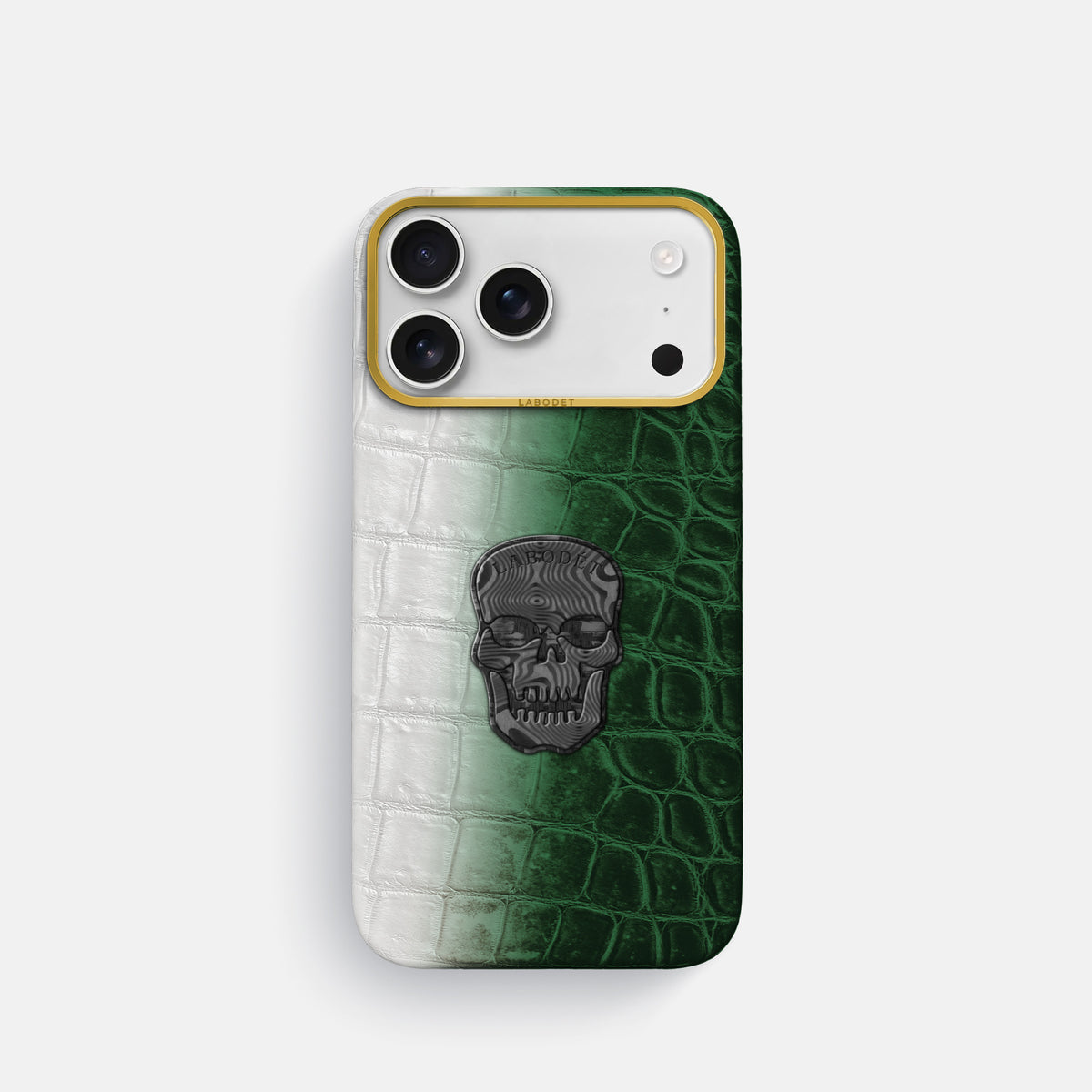 Classic Case With Carbon Skull For iPhone 17 Pro In Himalayan Crocodile -1 | Green-Gold
