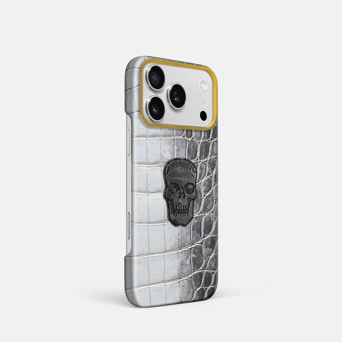 Classic Case With Carbon Skull For iPhone 17 Pro In Himalayan Crocodile -2 | Silver-Gold