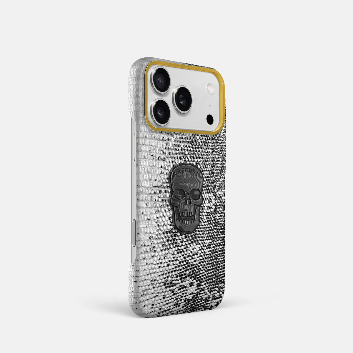 Classic Case With Carbon Skull For iPhone 17 Pro In Himalayan Lizard -2 | Dark-Gold
