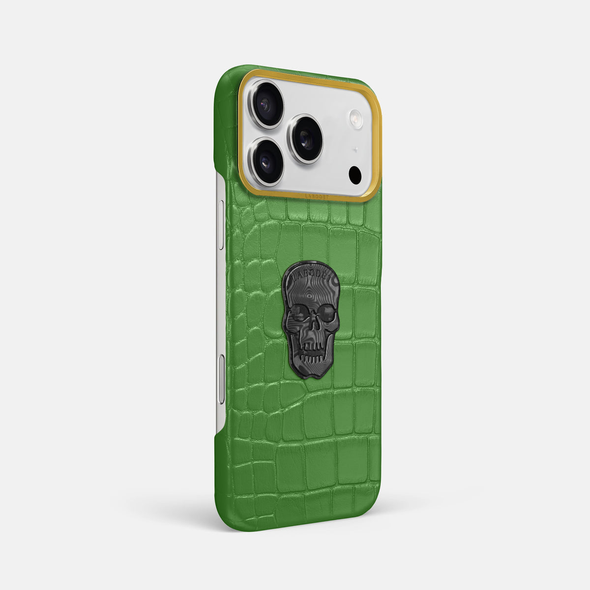 Classic Case With Carbon Skull For iPhone 17 Pro Max In Alligator -2 | Apple-Green-Gold