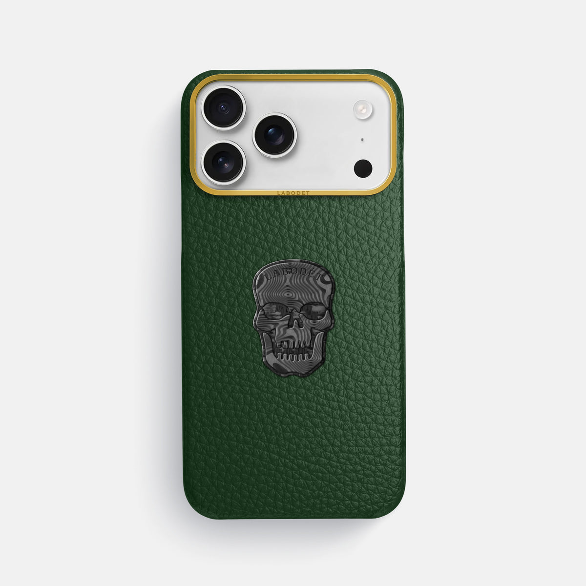 Classic Case With Carbon Skull For iPhone 17 Pro Max In Calf -1 | Dark-Green-Gold