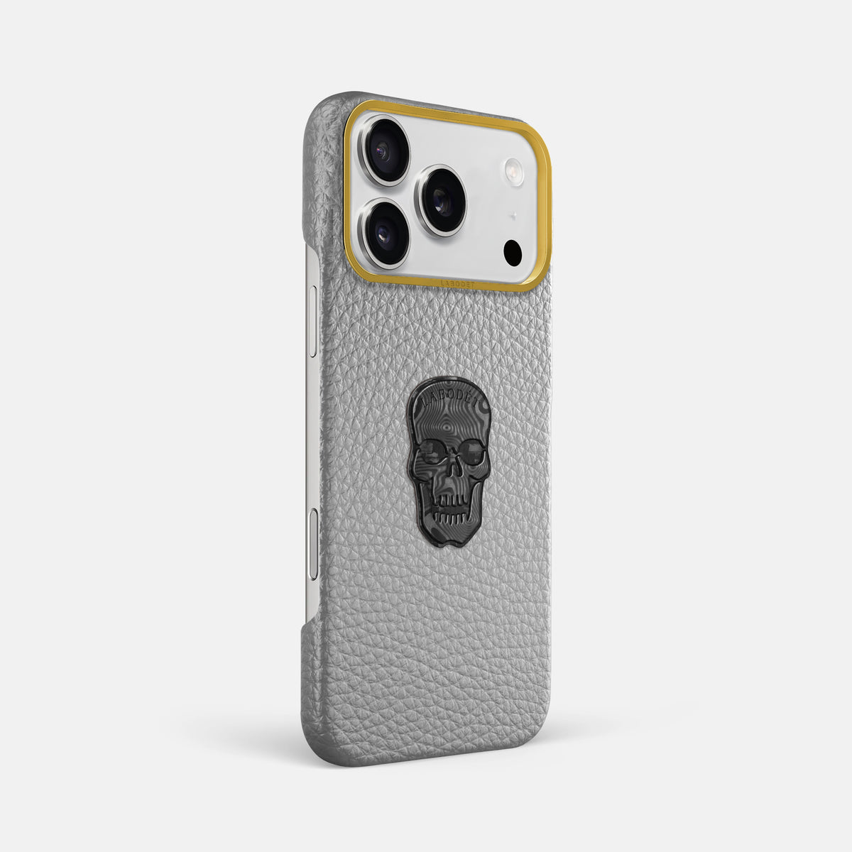 Classic Case With Carbon Skull For iPhone 17 Pro Max In Calf -2 | Nuage-Gold
