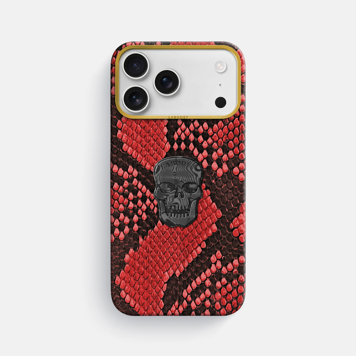 Classic Case With Carbon Skull For iPhone 17 Pro Max In Deluxe Python -1 | Red-Gold