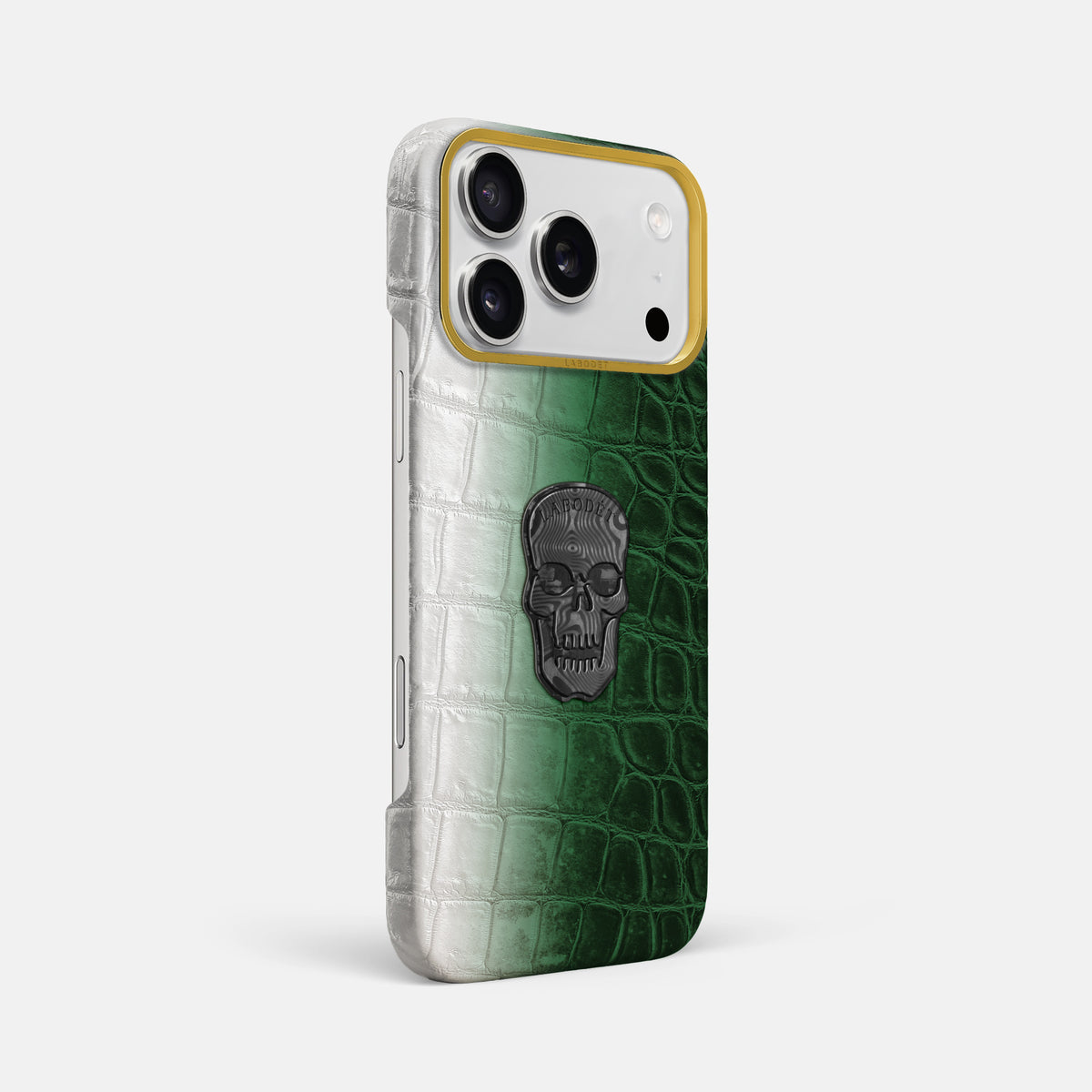Classic Case With Carbon Skull For iPhone 17 Pro Max In Himalayan Crocodile -2 | Green-Gold
