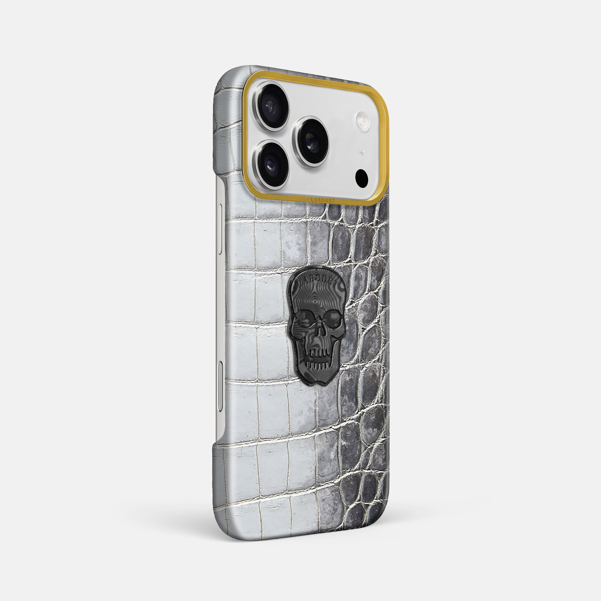 Classic Case With Carbon Skull For iPhone 17 Pro Max In Himalayan Crocodile -2 | Silver-Gold