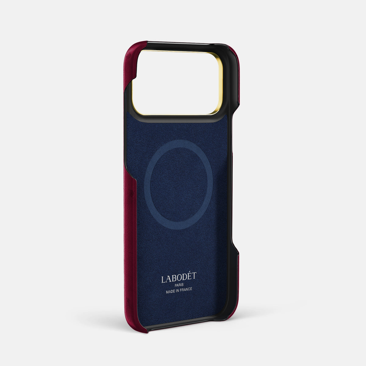 Classic Case With Carbon Skull For iPhone 17 Pro Max In Ostrich -4 | Bordeaux-Gold