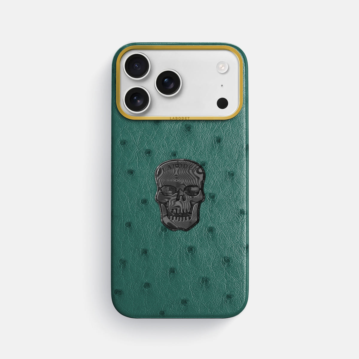 Classic Case With Carbon Skull For iPhone 17 Pro Max In Ostrich -1 | Forest-Green-Gold