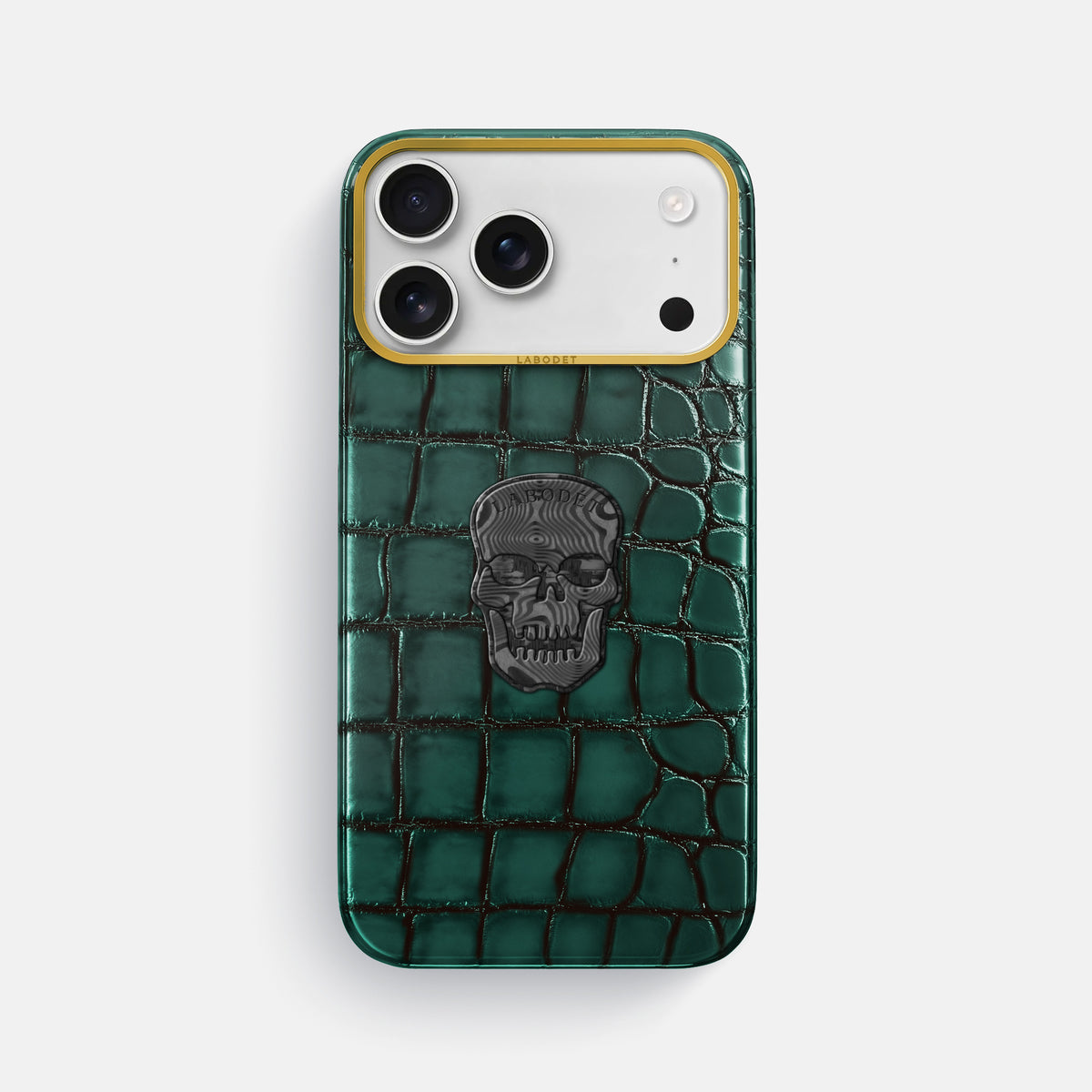 Classic Case With Carbon Skull For iPhone 17 Pro Max In Patina Alligator -1 | Green-Gold