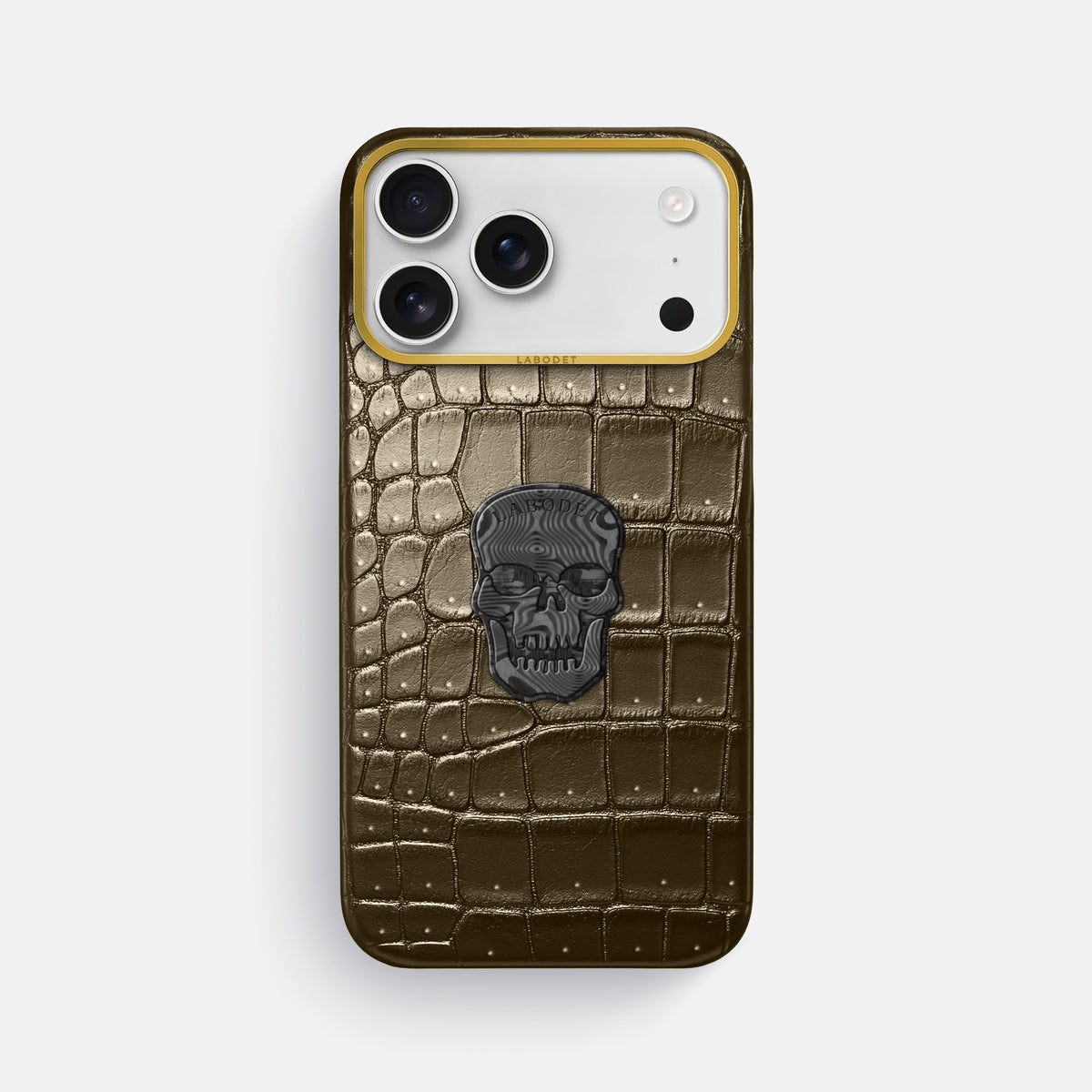 Classic Case With Carbon Skull For iPhone 17 Pro Max In Porosus Crocodile -1 | Bronze-Gold