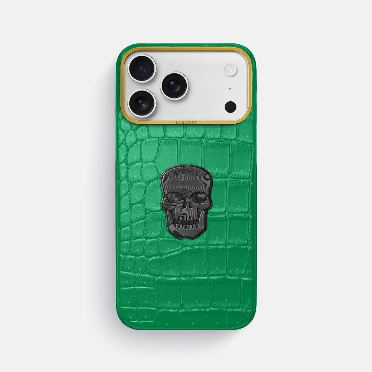 Classic Case With Carbon Skull For iPhone 17 Pro Max In Porosus Crocodile -1 | Cactus-Green-Gold