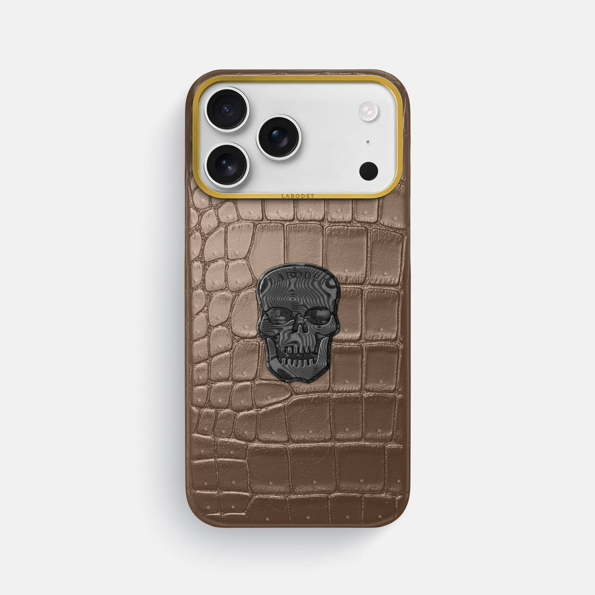 Classic Case With Carbon Skull For iPhone 17 Pro Max In Porosus Crocodile -1 | Fur-Brown-Gold