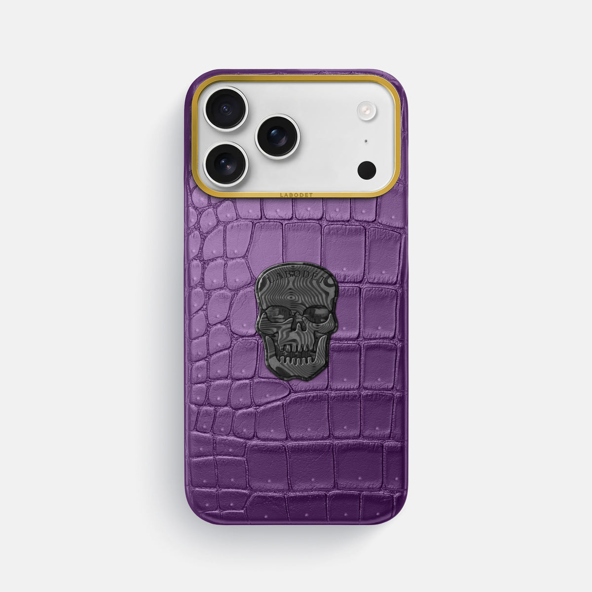 Classic Case With Carbon Skull For iPhone 17 Pro Max In Porosus Crocodile -1 | Purple-Gold