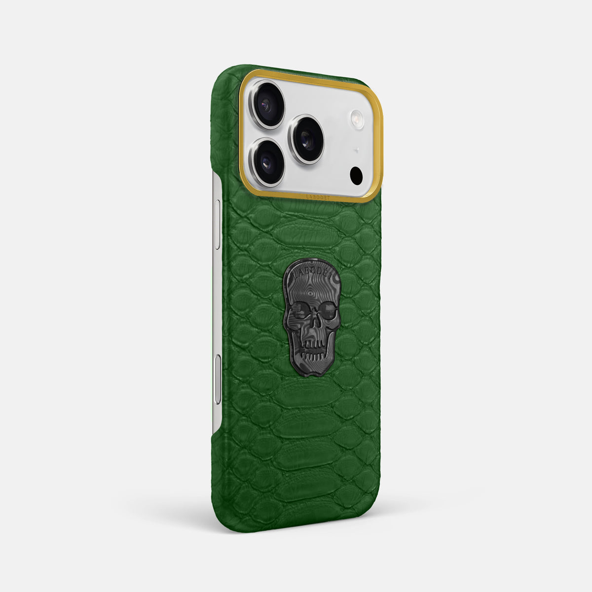 Classic Case With Carbon Skull For iPhone 17 Pro Max In Python -2 | Green-Gold
