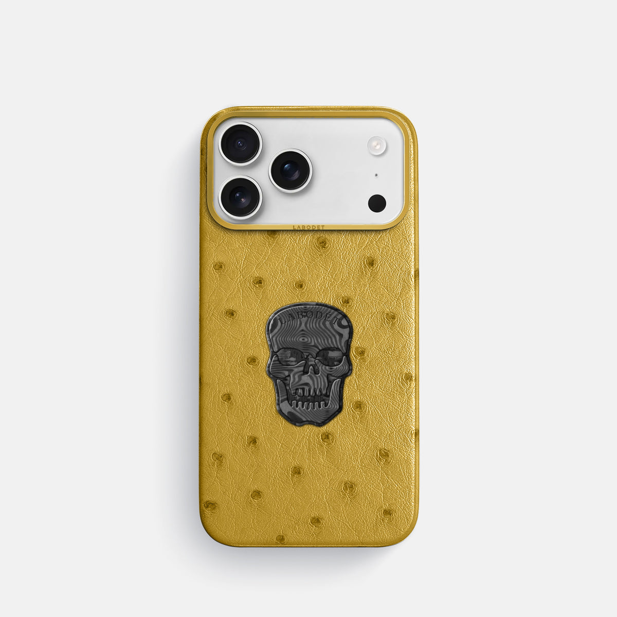 Classic Case With Carbon Skull For iPhone 17 Pro In Ostrich -1 | Gold-Gold