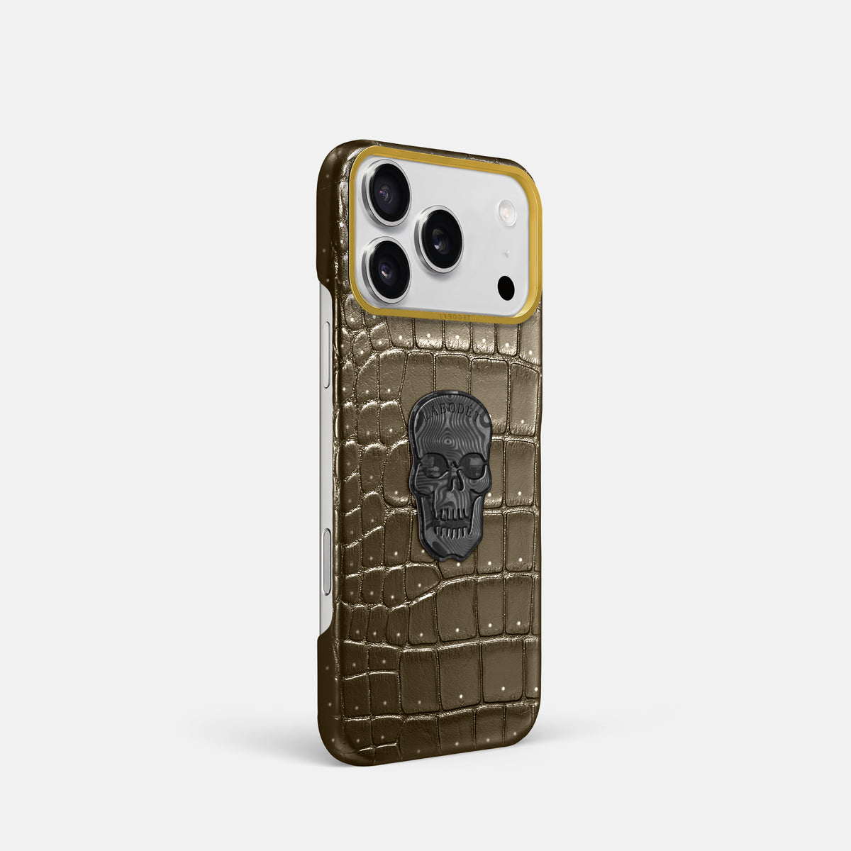 Classic Case With Carbon Skull For iPhone 17 Pro In Porosus Crocodile -2 | Bronze-Gold