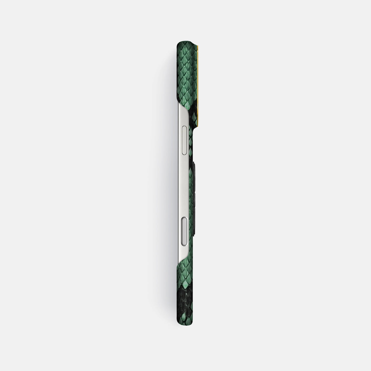 Classic Case With Carbon Skull For iPhone 18 Pro Max In Deluxe Python -3 | Forest-Green-Gold