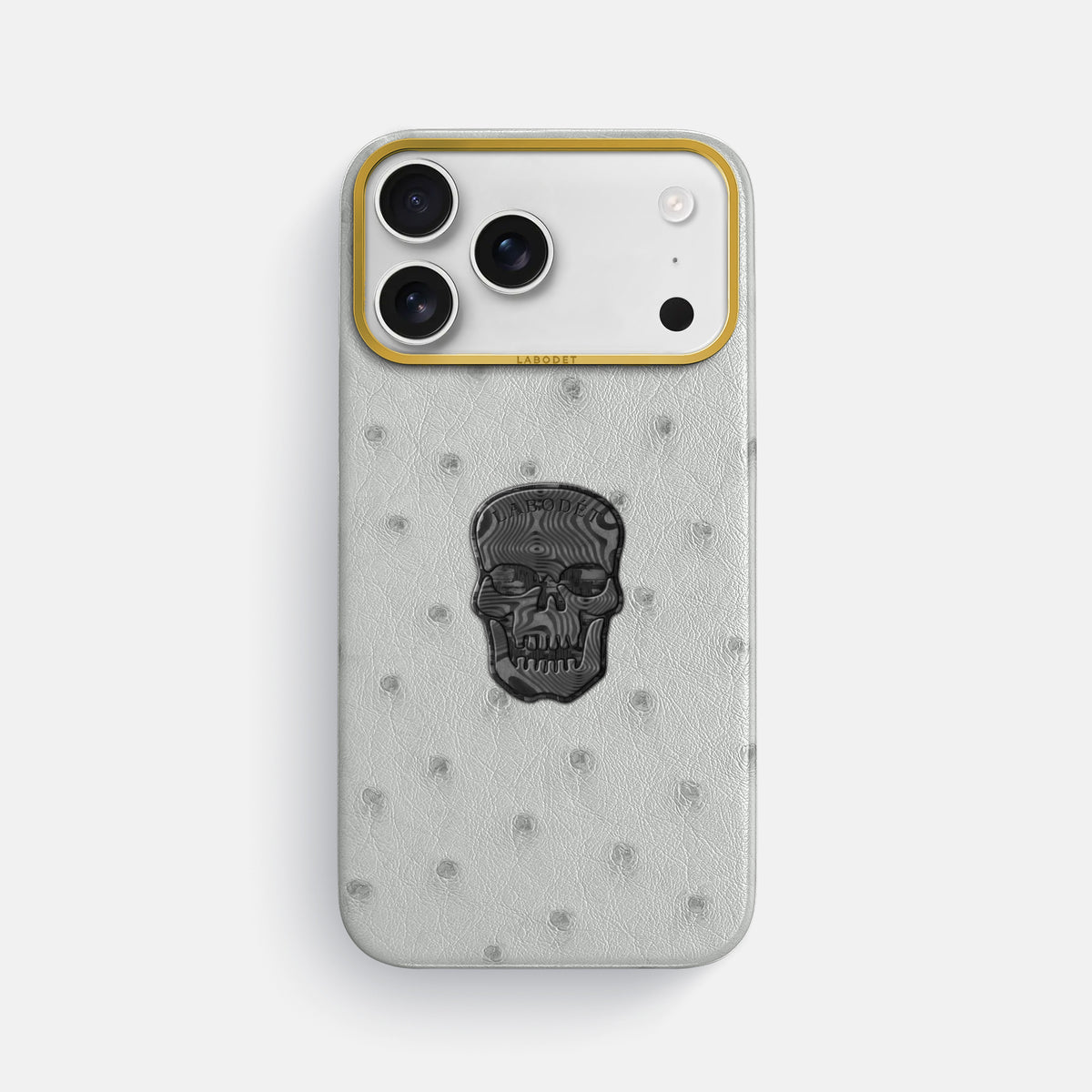 Classic Case With Carbon Skull For iPhone 18 Pro Max In Ostrich -1 | White-Gold