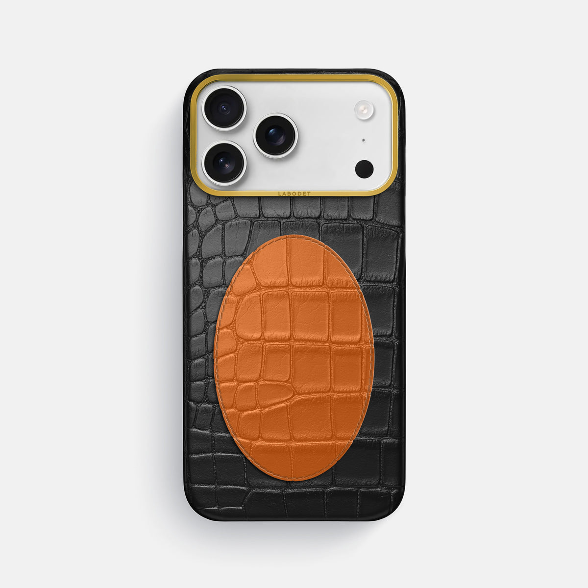 Classic Case With Oval For iPhone 17 Pro Max In Alligator -1 | Black-Gold