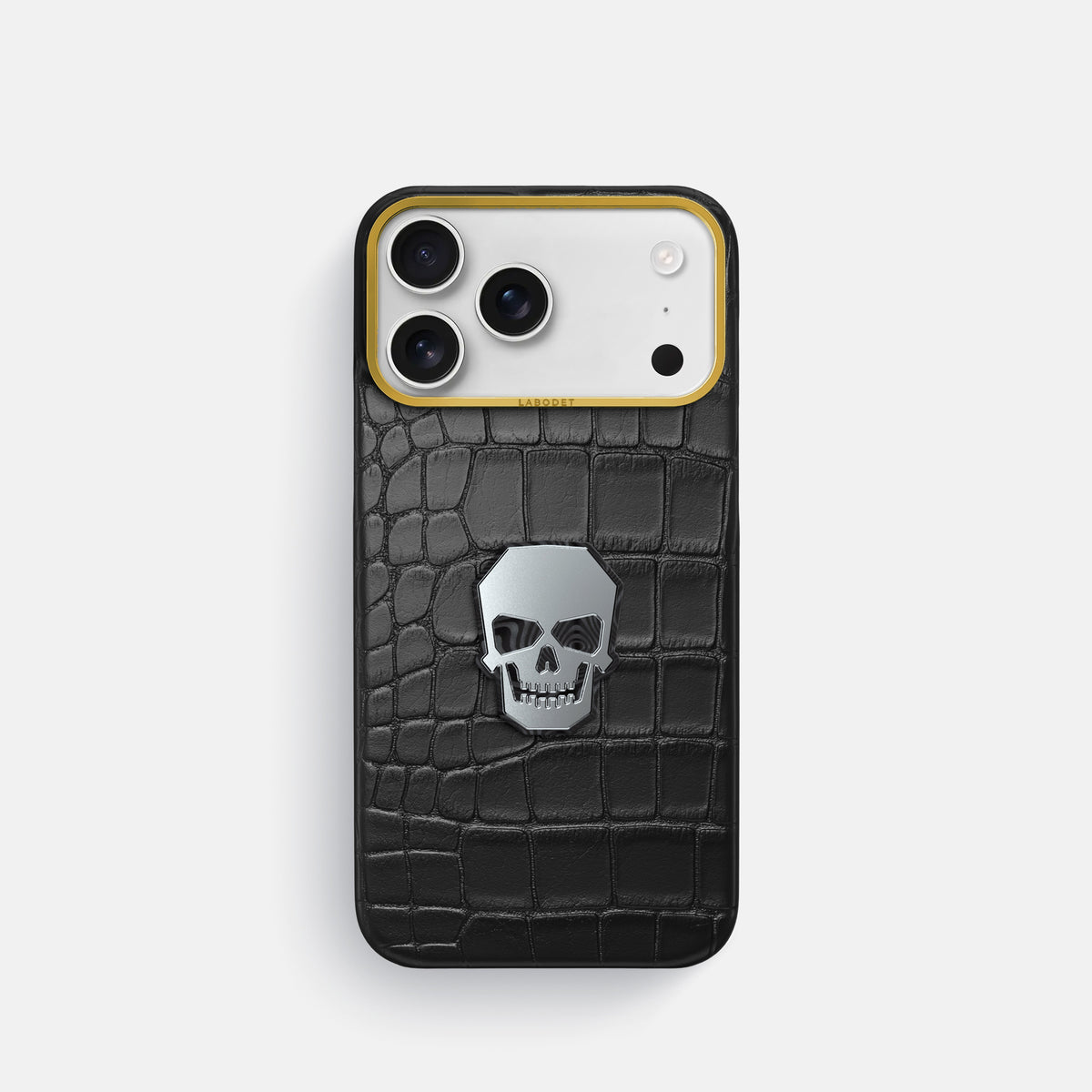 Classic Case With Titanium Skull For iPhone 17 Pro In Alligator -1 | Black-Gold