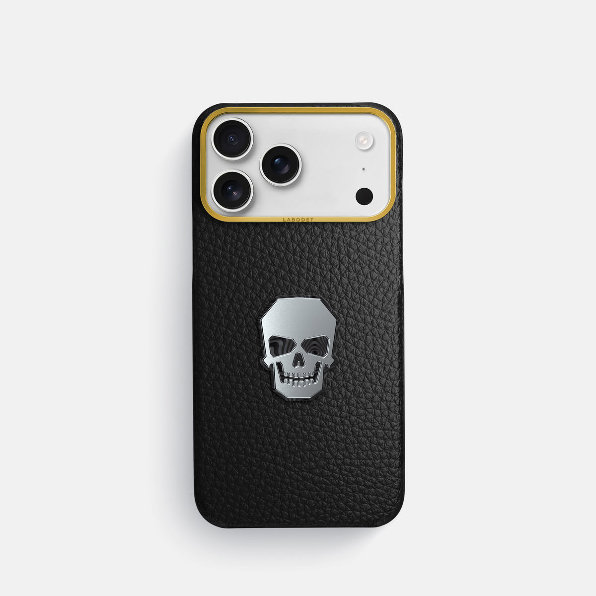 Classic Case With Titanium Skull For iPhone 17 Pro In Calf -1 | Black-Gold