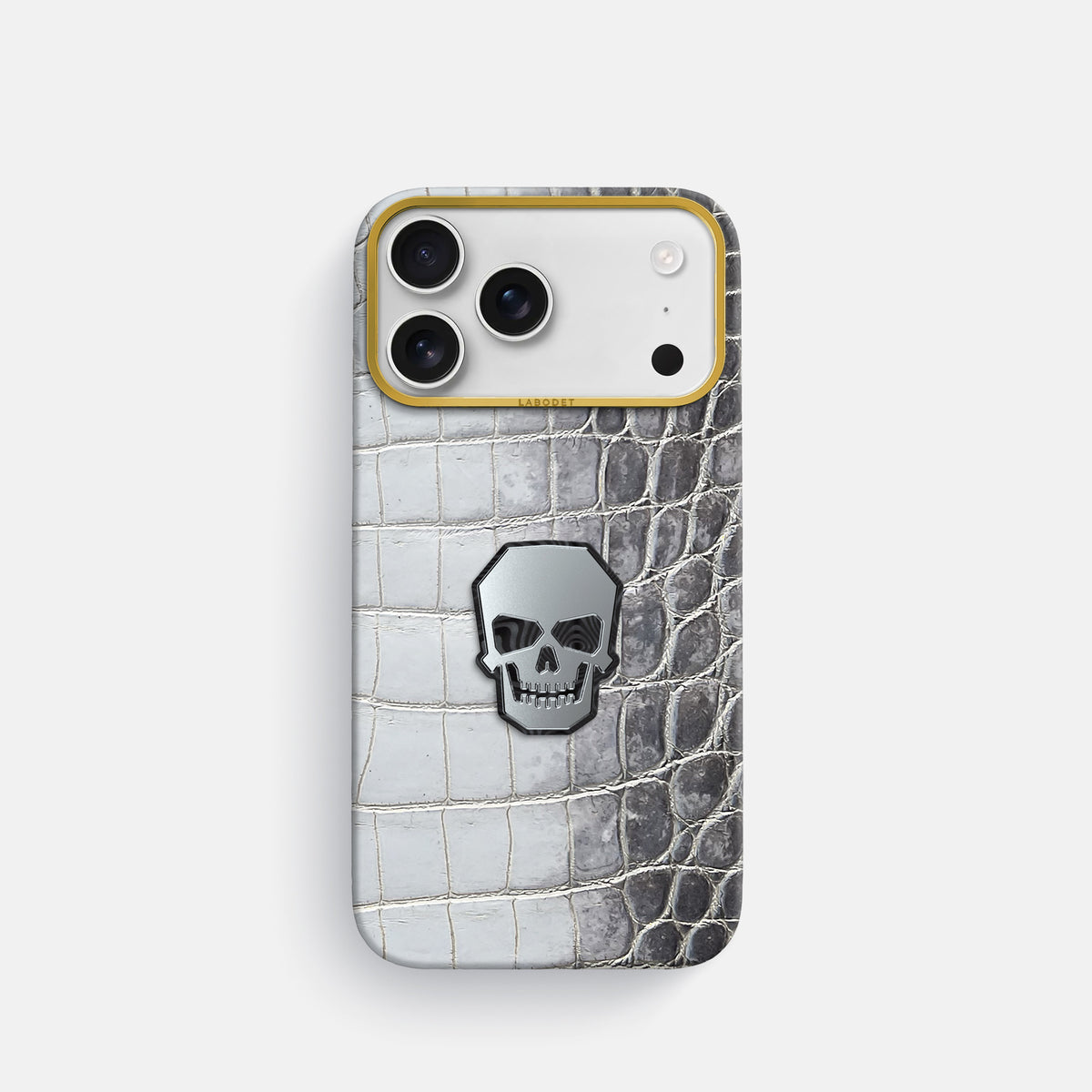Classic Case With Titanium Skull For iPhone 17 Pro In Himalayan Crocodile -1 | Silver-Gold