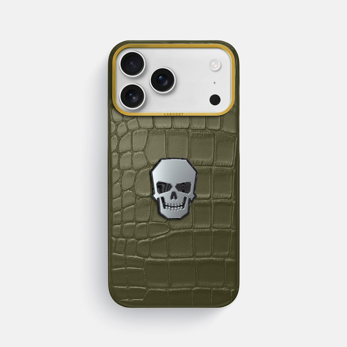 Classic Case With Titanium Skull For iPhone 17 Pro Max In Alligator -1 | Kaki-Green-Gold