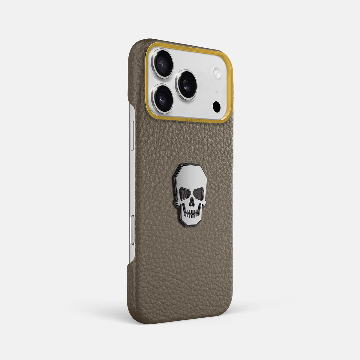 Classic Case With Titanium Skull For iPhone 17 Pro Max In Calf -2 | Taupe-Gold