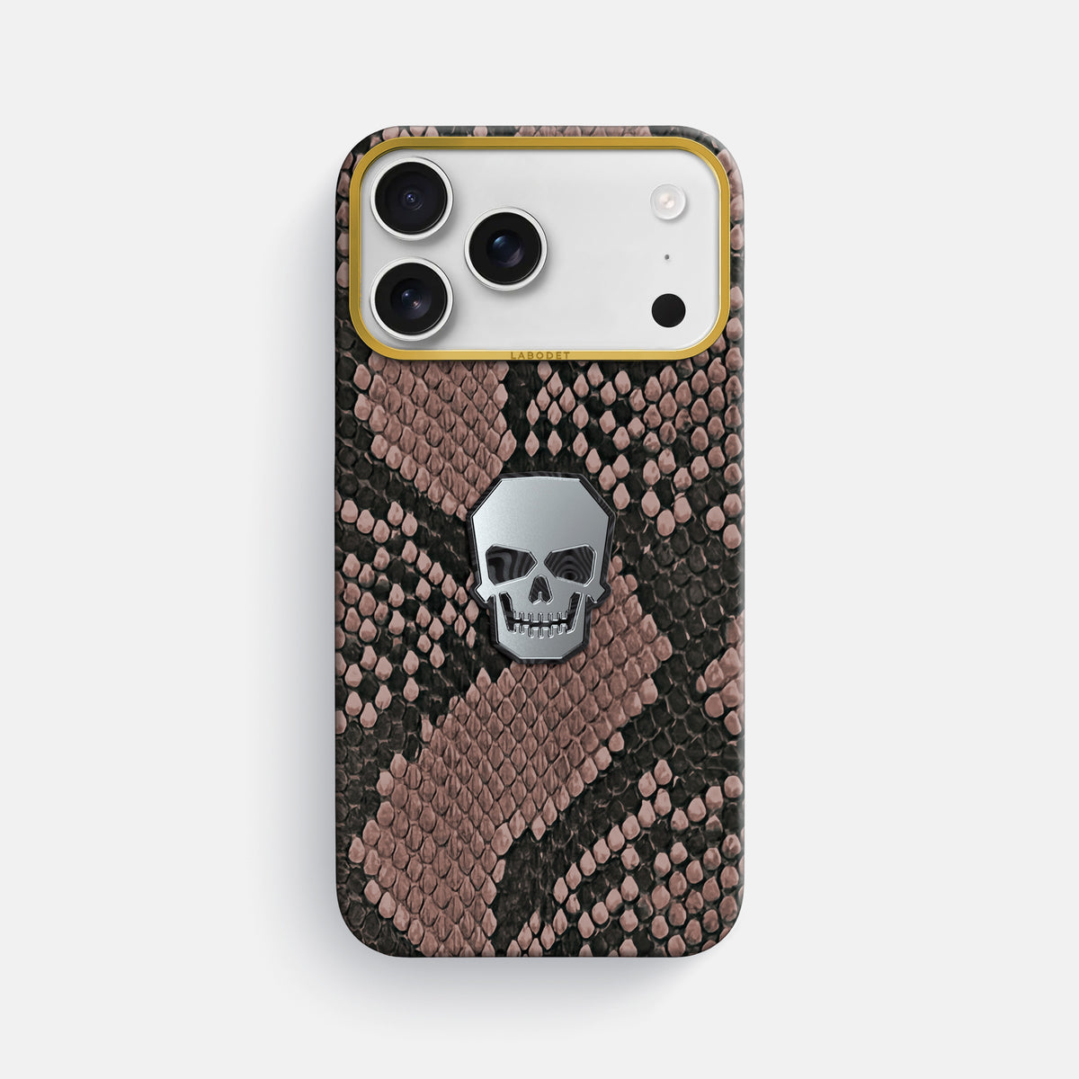 Classic Case With Titanium Skull For iPhone 17 Pro Max In Deluxe Python -1 | Mahogany-Brown-Gold