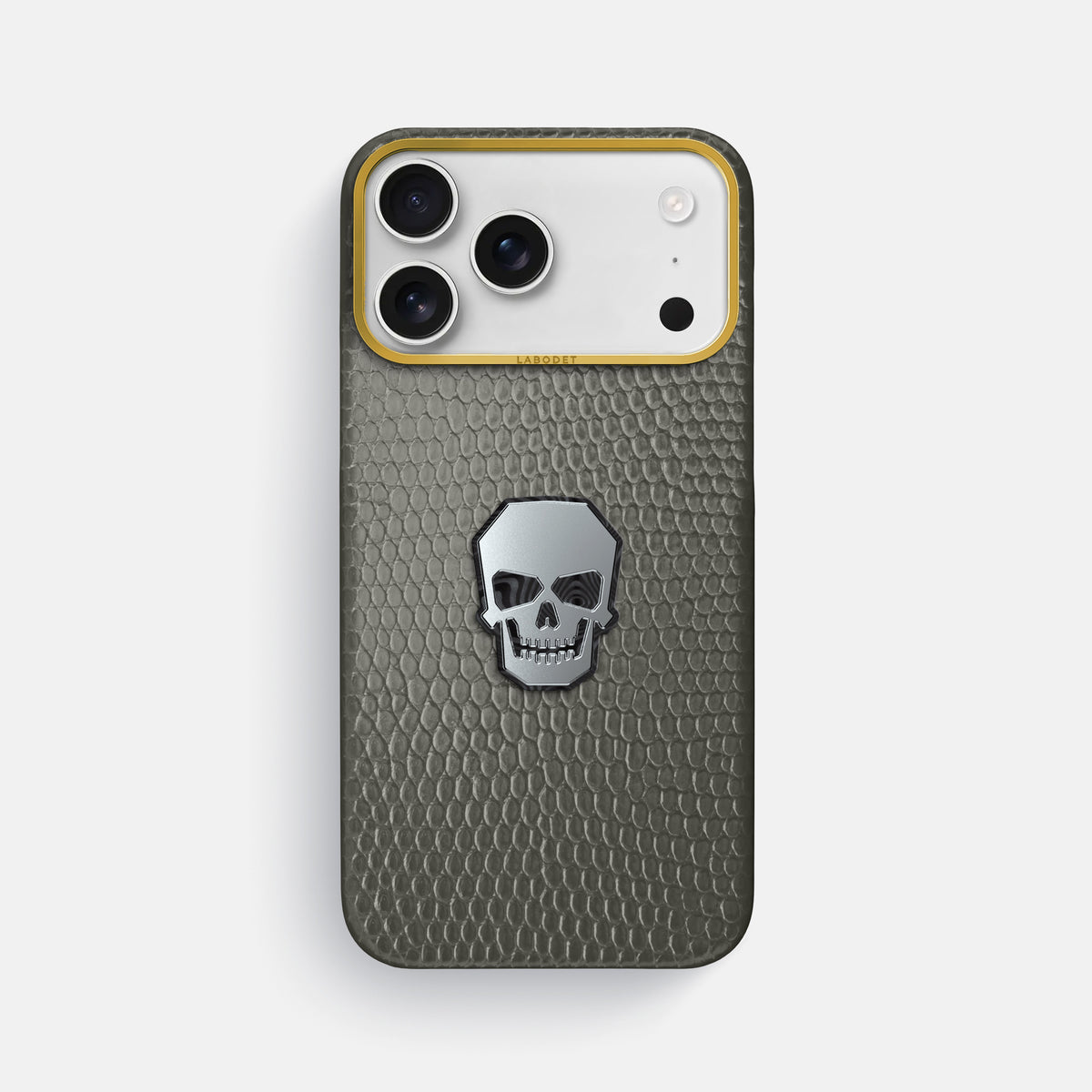 Classic Case With Titanium Skull For iPhone 17 Pro Max In Lizard -1 | Grey-Gold