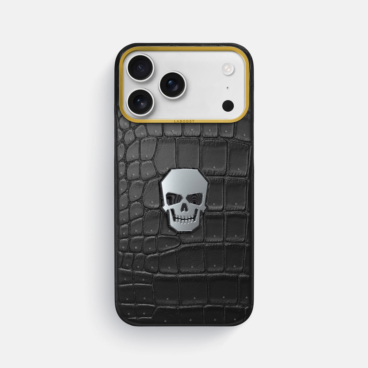 Classic Case With Titanium Skull For iPhone 17 Pro Max In Porosus Crocodile -1 | Black-Gold