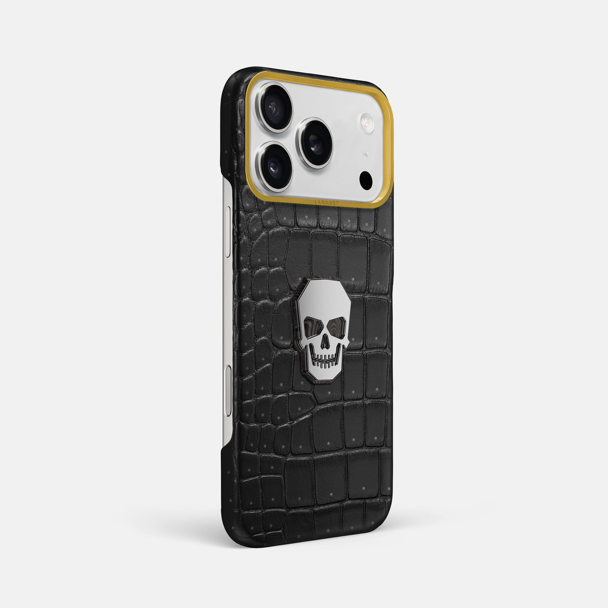 Classic Case With Titanium Skull For iPhone 17 Pro Max In Porosus Crocodile -2 | Black-Gold