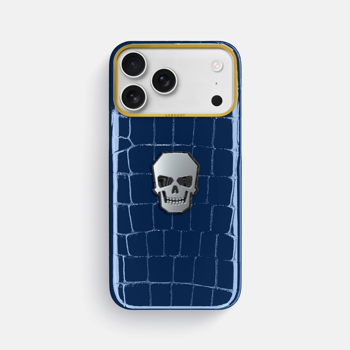 Classic Case With Titanium Skull For iPhone 17 Pro Max In Shiny Alligator -1 | Mediterranean-Gold